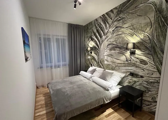 Paradise Apartment *